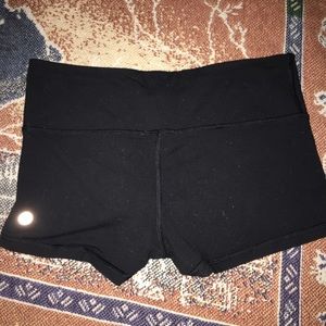 Lululemon spandex workout shorts